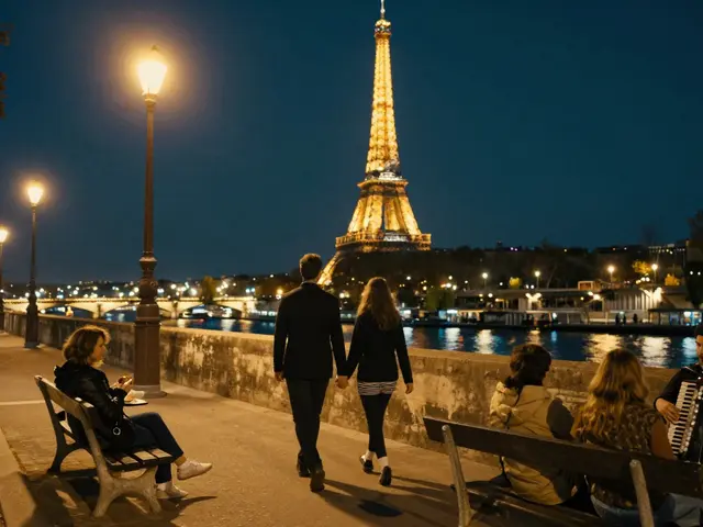 A Romantic Guide to Nightlife in Paris for Couples
